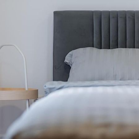 Fabrica Apartments 12 คลูจ-นาโปกา ภายนอก รูปภาพ