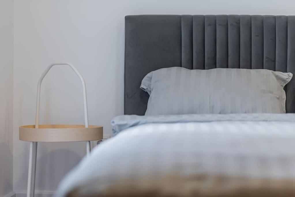 Fabrica Apartments 12 คลูจ-นาโปกา ภายนอก รูปภาพ