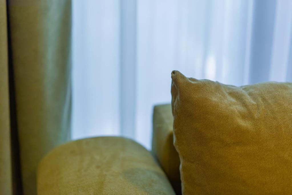 Fabrica Apartments 12 คลูจ-นาโปกา ภายนอก รูปภาพ