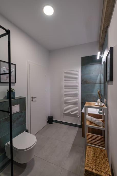 Fabrica Apartments 12 คลูจ-นาโปกา ภายนอก รูปภาพ